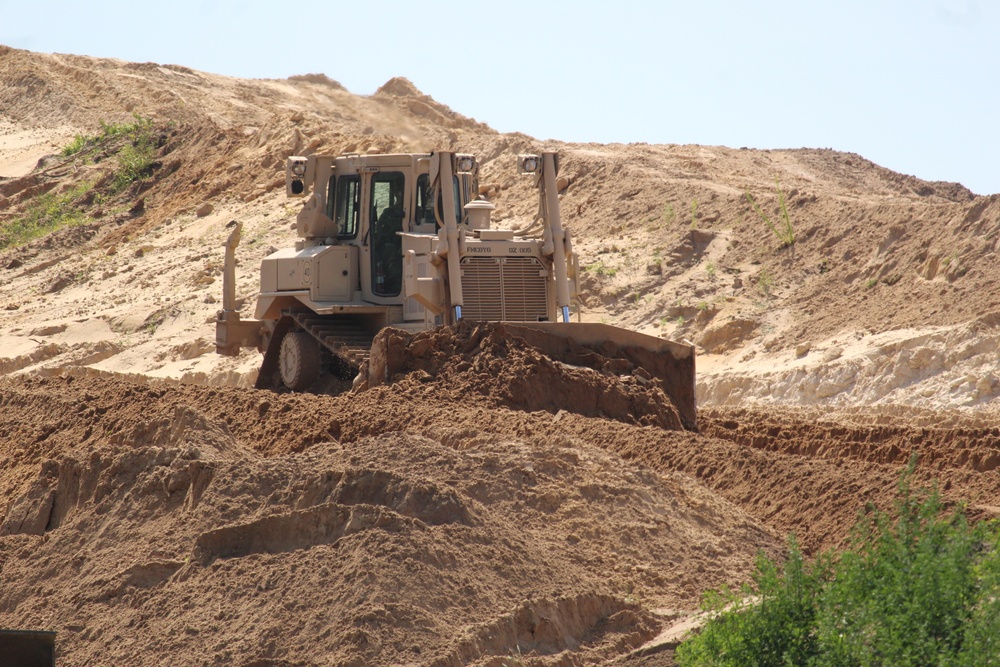 Army Reserve’s 390th Combat Engineers help with ongoing troop project at Fort McCoy