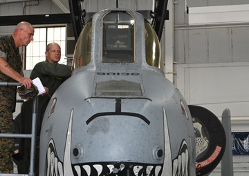 Sergeant Major Howard Kreamer visits Whiteman