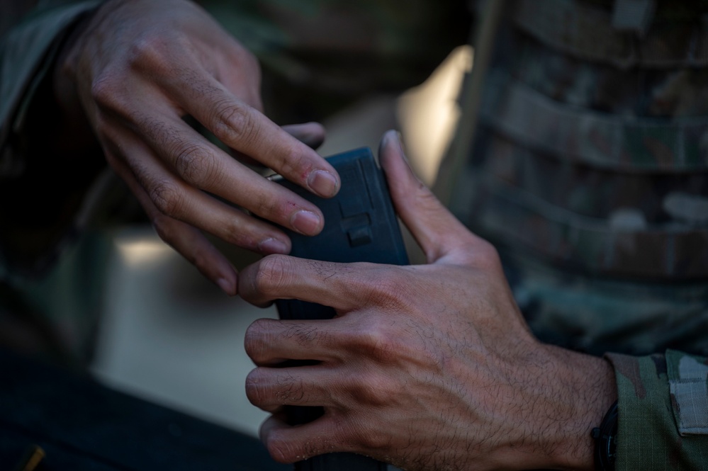 Fieldcraft Hostile Trains on Fundamentals of Weapons