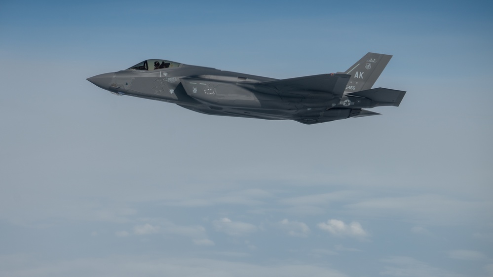 909th ARS fuels fifth-gen during RED FLAG-ALASKA 22-3