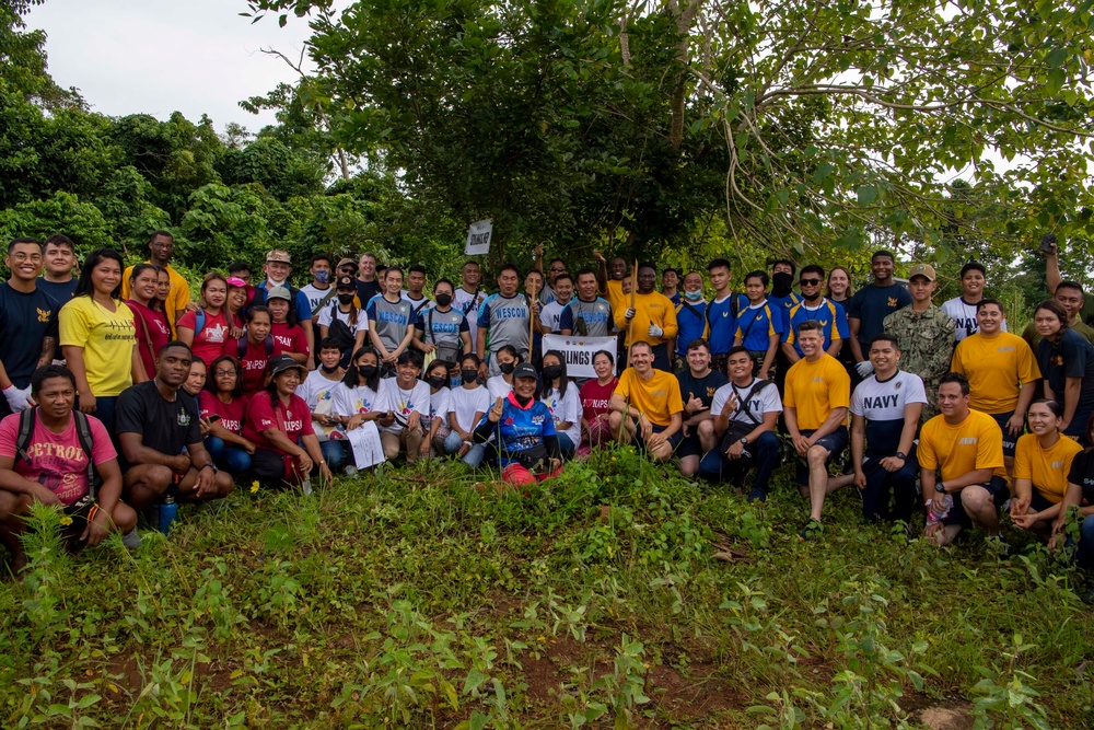 Pacific Partnership 2022 Participates in Tree Planting Host Nation Outreach Event in Puerto Princesa