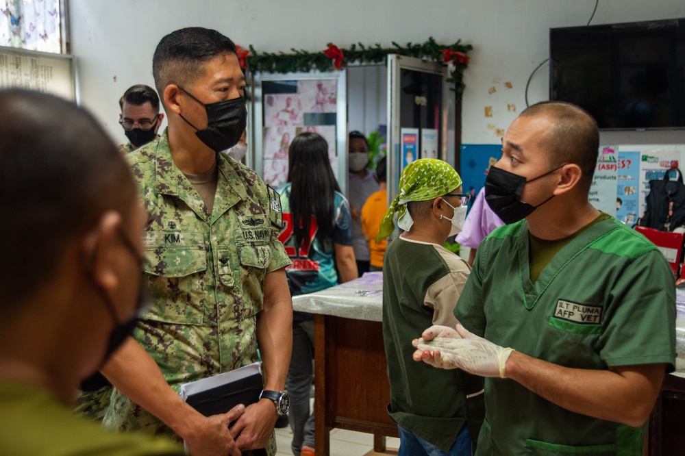 Pacific Partnership 2022 Assists Puerto Princesa City Veterinary Office