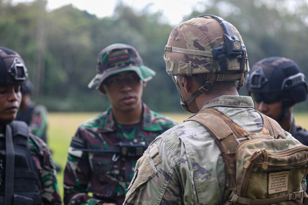 Super Garuda Shield: U.S. and TNI Soldiers Conduct Range Training