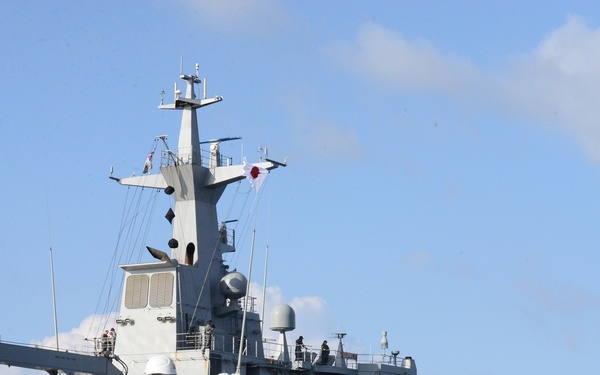 JS Takanami RAS with HMAS Supply