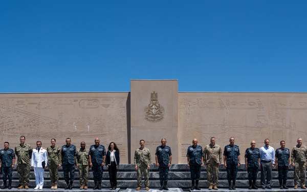 Vice Adm. Brad Cooper visits Alexandria