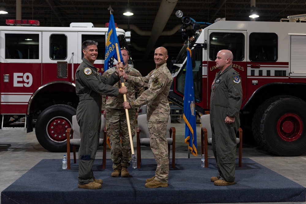 598th RANS changes command