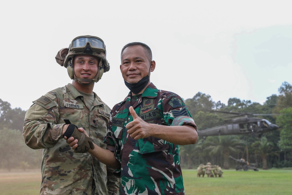 Super Garuda Shield: U.S. and TNI Soldiers Conduct Sling Load Training