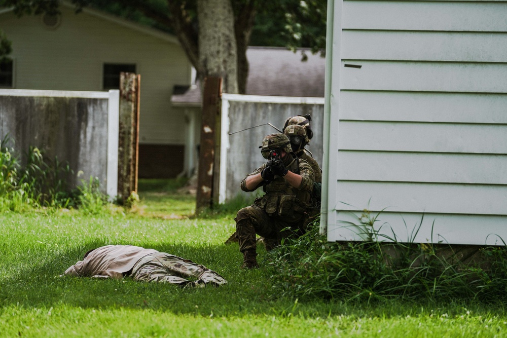 1-151 Infantry Regiment Conduct Urban Training