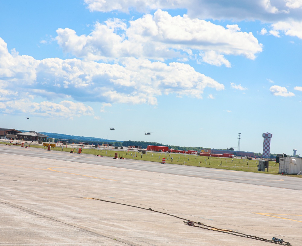 1-10 Attack Battalion Commander Conducts His Last Flight