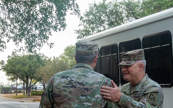 U.S. Army Lt. Gen. John Evans, U.S. Army North Commanding General arrives at Sixteenth Air Force (Air Forces Cyber) for a visit.