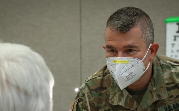 Soldiers from the 807th Medical Command provide mobile medical and dental care for residents of Southern Illinois community