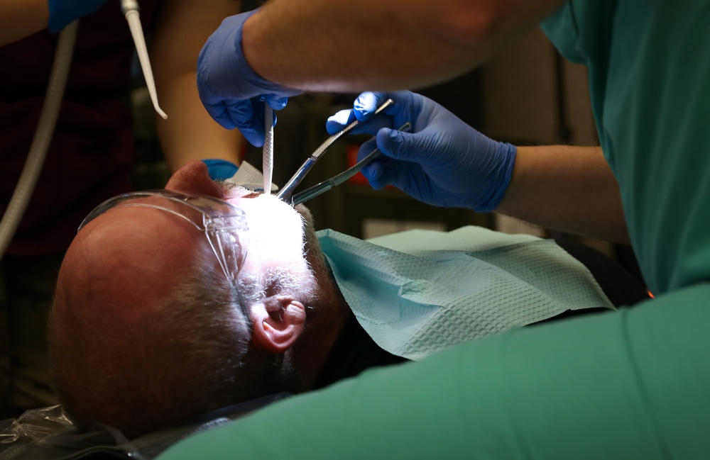 Soldiers from the 807th Medical Command provide mobile medical and dental care for residents of Southern Illinois community