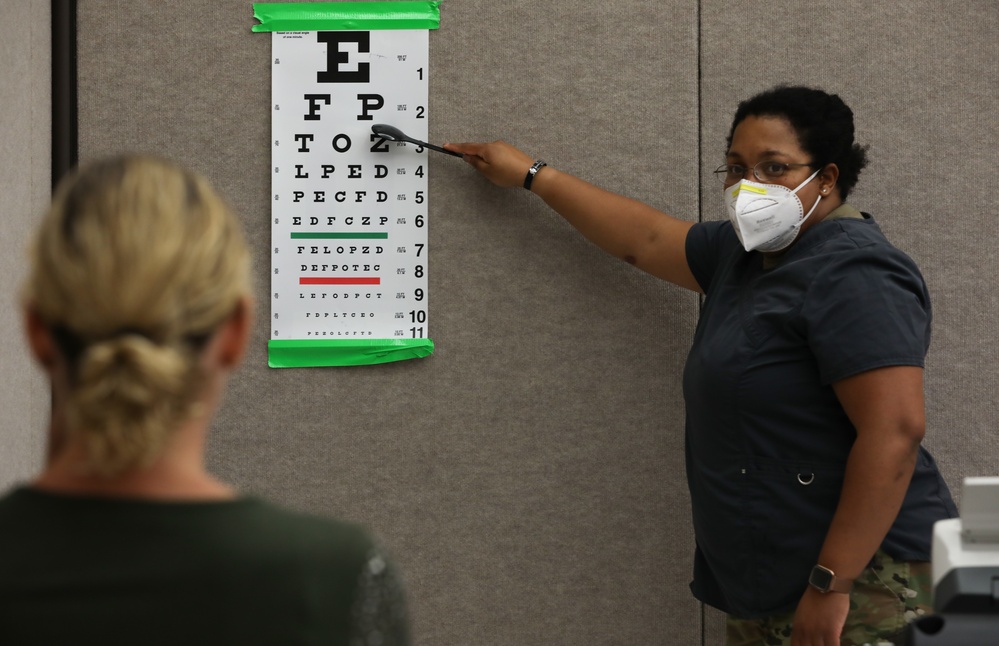 Soldiers from the 807th Medical Command provide mobile medical and dental care for residents of Southern Illinois community