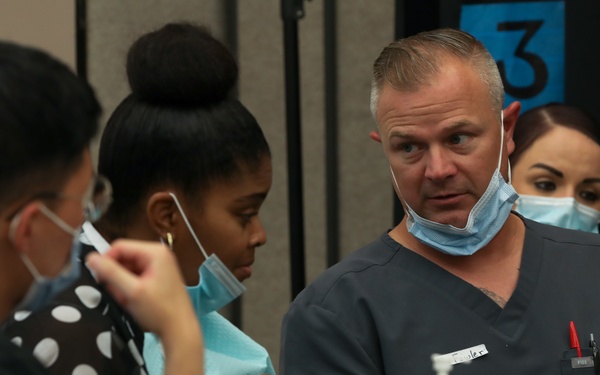 Soldiers from the 807th Medical Command provide mobile medical and dental care for residents of Southern Illinois community