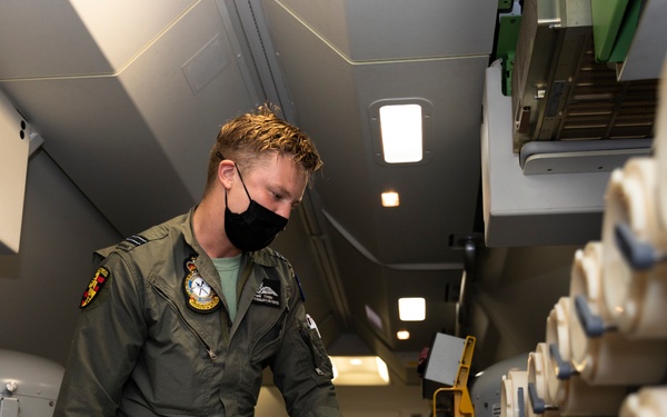 RAAF P-8A Poseidons conduct Torpedo exercise - RIMPAC 2022