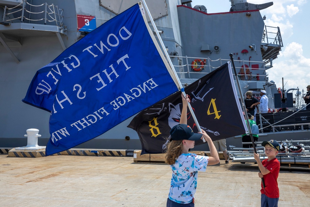 USS Bulkeley (DDG 84) Underway