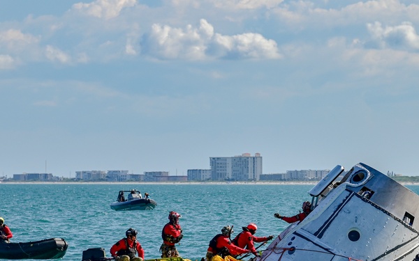 Navy Helicopters and Air Force Guardian Angels Conduct Astronaut Recovery, Validation Exercise