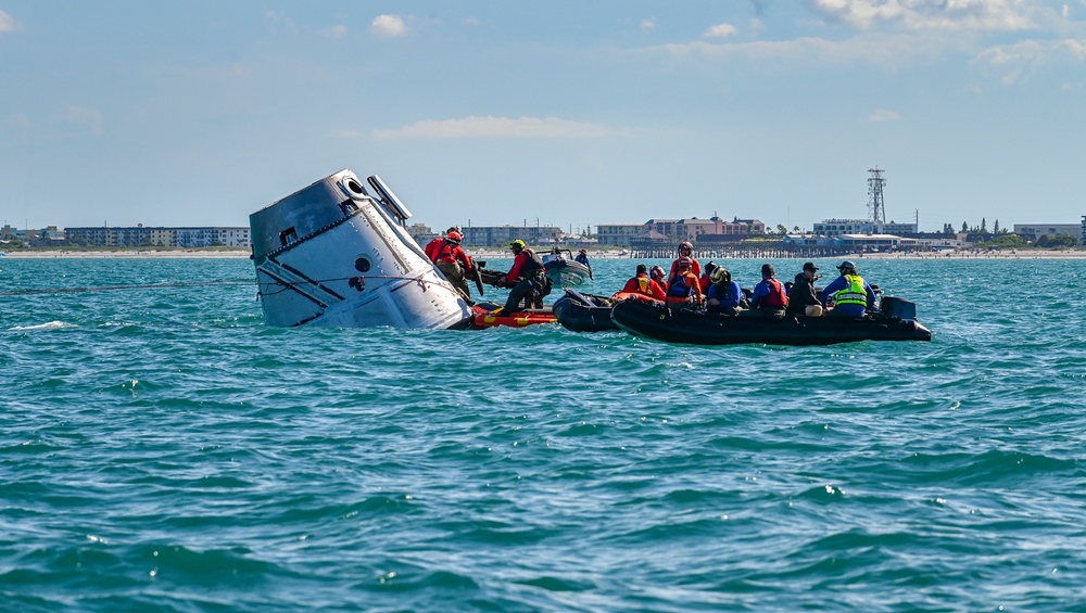 Navy Helicopters and Air Force Guardian Angels Conduct Astronaut Recovery, Validation Exercise