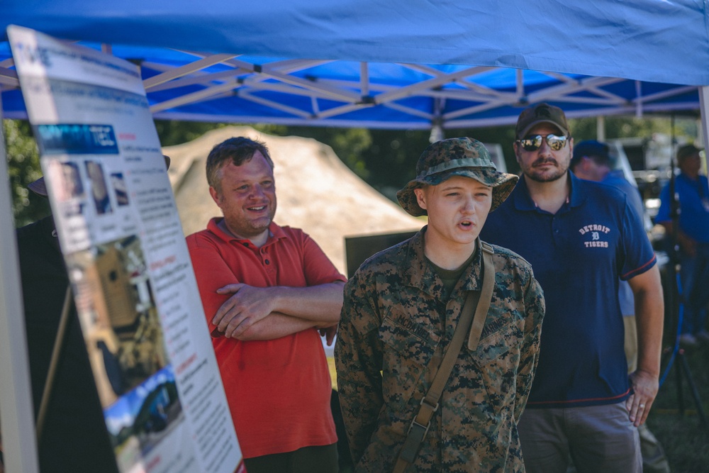 Combat Logistics Regiment 2 participates in a Distinguished Visitor Day during Technology Operational Experimentation Exercise 2022