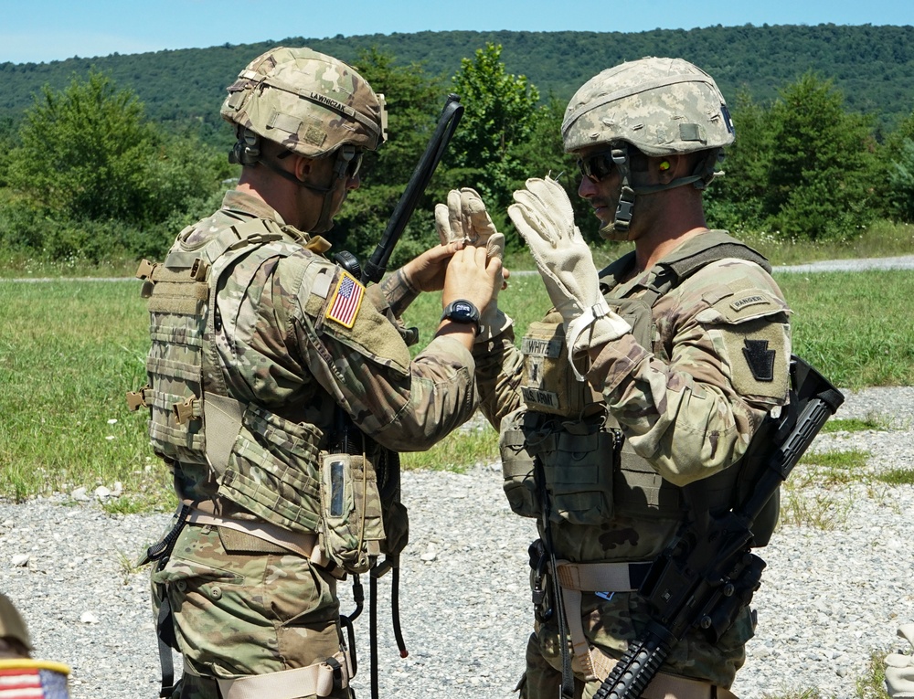 PA Guard Scouts Conduct Rappel Training at FTIG