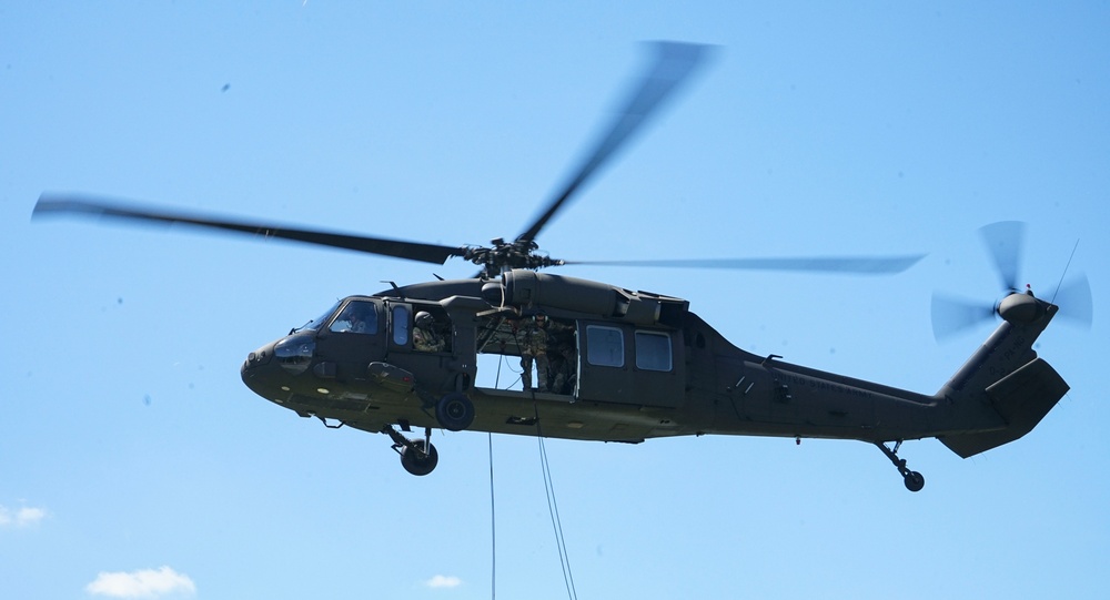 PA Guard Scouts Conduct Rappel Training at FTIG