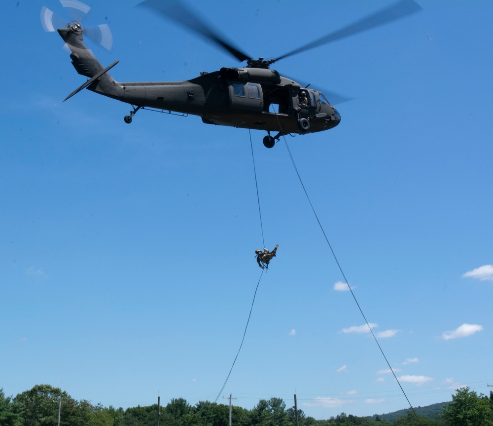 PA Guard Scouts Conduct Rappel Training at FTIG