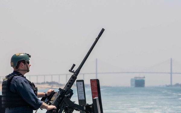 USS Sioux City Transits the Suez Canal