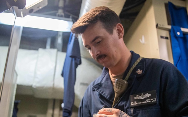 USS Sioux City Transits the Suez Canal