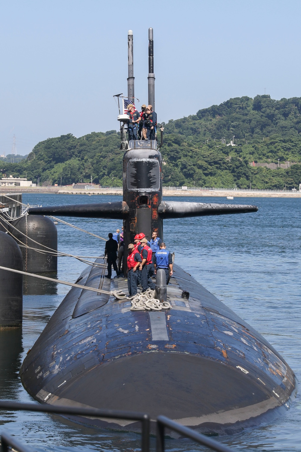 USS Chicago Makes Port Visit to Fleet Activities Yokosuka