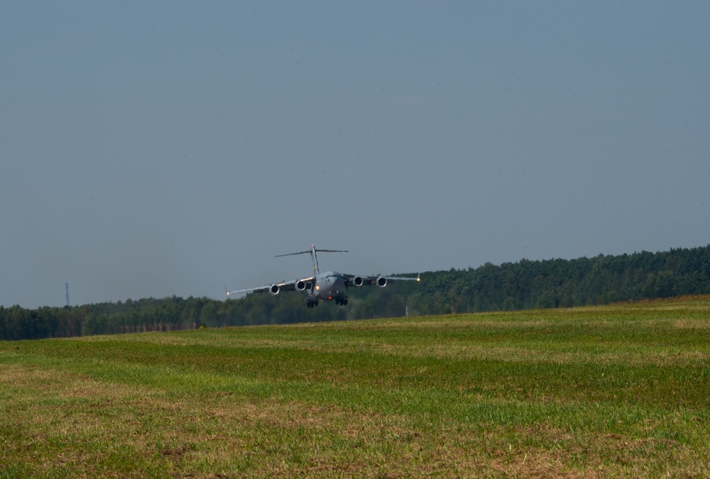 U.S. F-22s forward deploy to 32nd Tactical Air Base, Łask, Poland