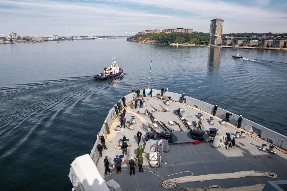 USS Arlington arrives in Stockholm, Sweden