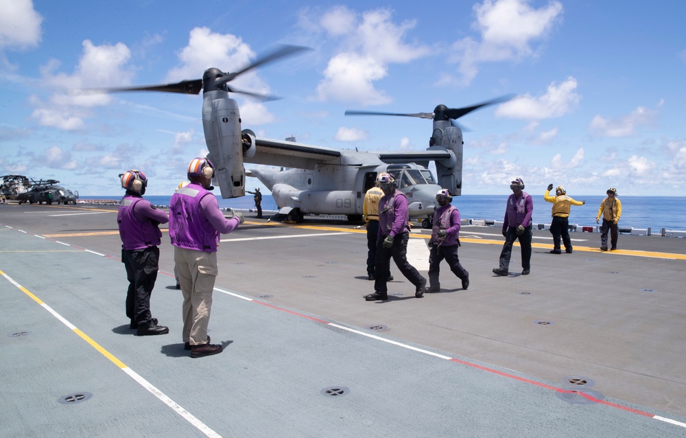 VMM-262 (Reinforced) conducts flight operations aboard USS Tripoli (LHA 7)
