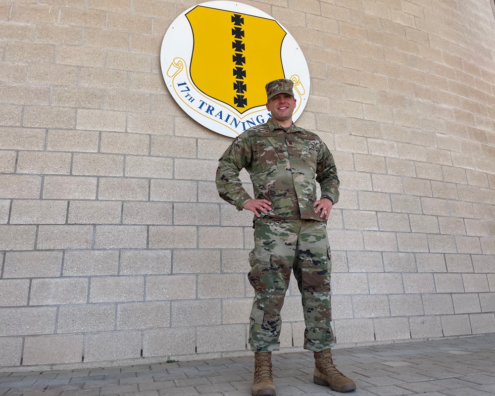 Introducing Maj. Justin Moore: 17th CPTS &amp; 17th WSA commander