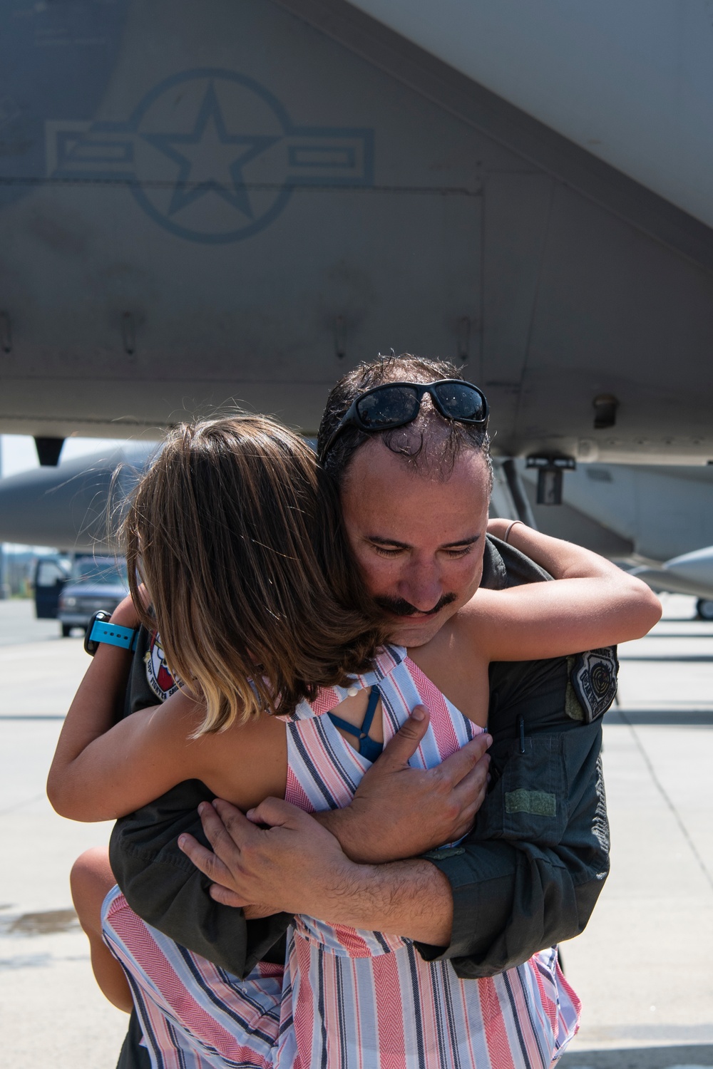 Col. Tom 'Sling' Bladen, prior 104FW commander, flies 'fini-flight'