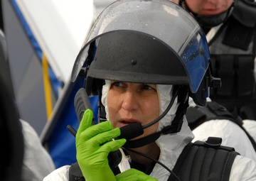 TOPOFF 4: Oregon Airmen, Soldiers step up to support disaster exercise in Portland