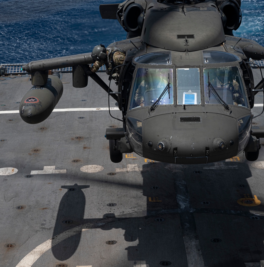 1-228 Aviation Regiment qualify to land aboard U.S. Navy vessels in Central American waters