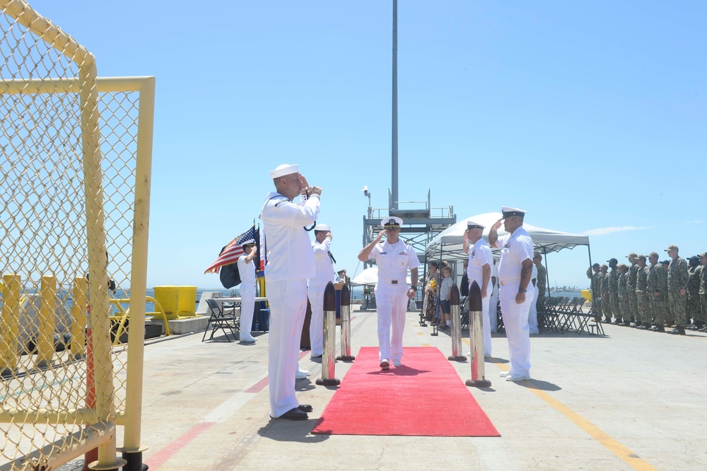 USS Tulsa (LCS 16) Holds Change of Command Ceremony