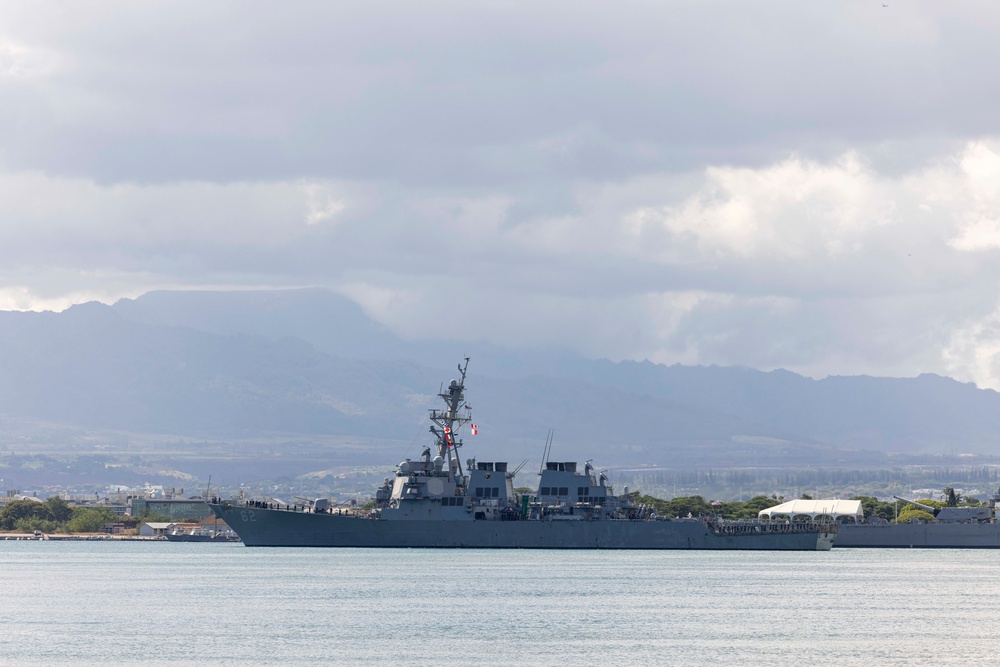 USS Fitzgerald Departs Pearl Harbor