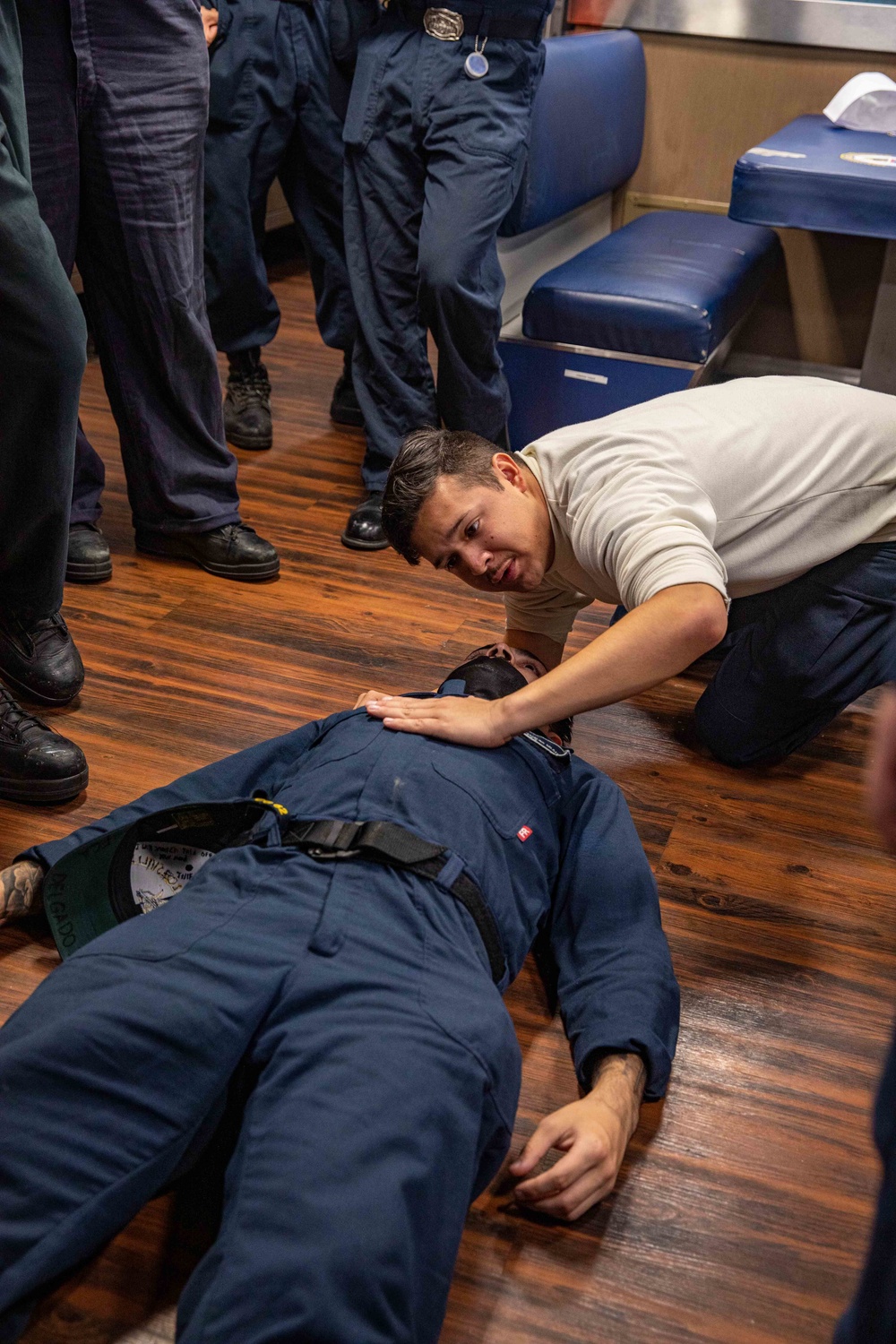 USS Chancellorsville Conducts Tactical Combat Casualty Care Training