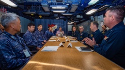 USS Ronald Reagan (CVN 76) Hosts JMSDF Staff