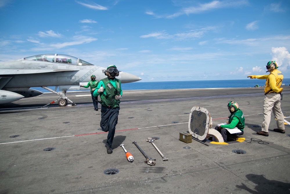 USS Ronald Reagan (CVN 76) conducts flight operations