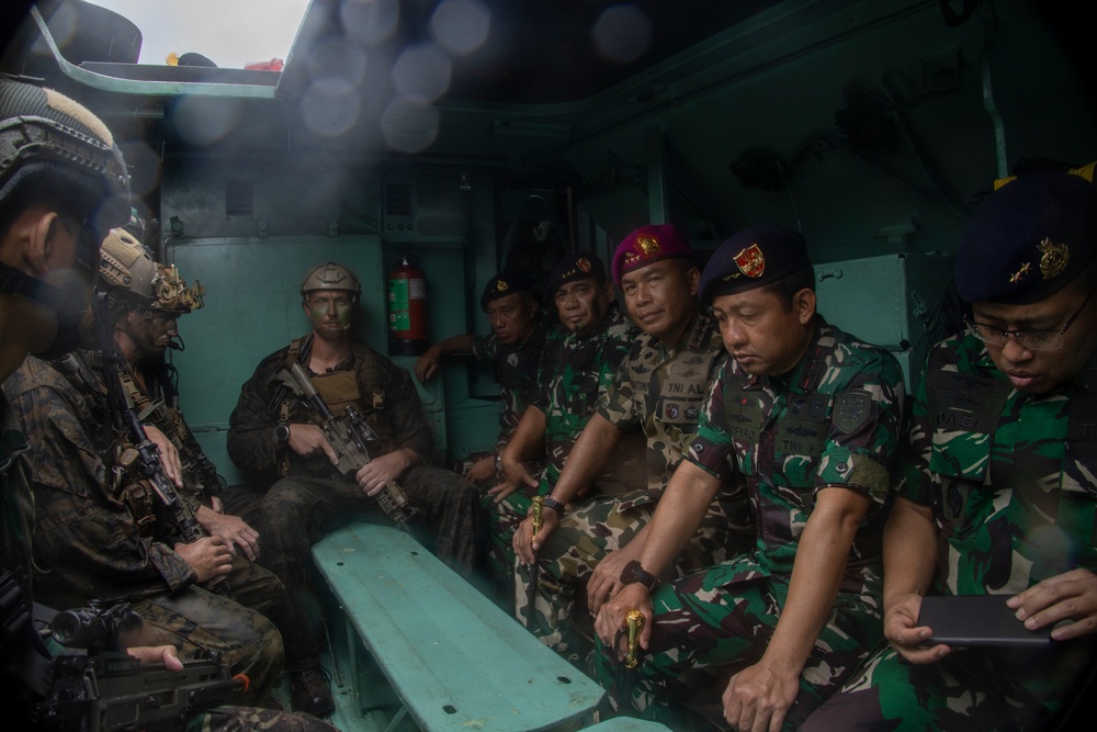 31st MEU MRF Conduct a Raid With Indonesian Marines