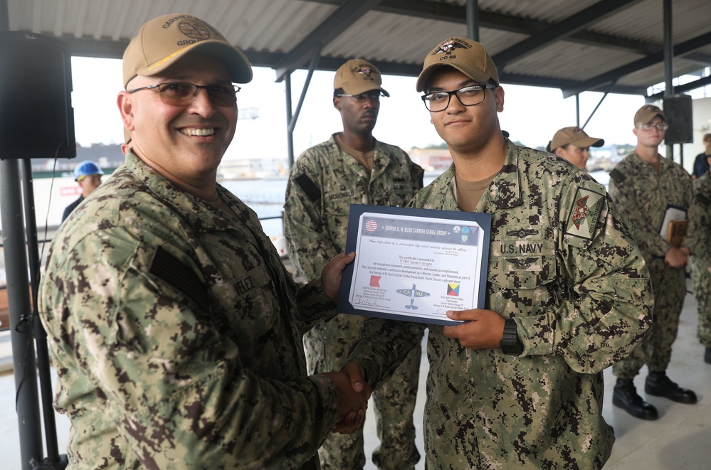 USS Vicksburg Admiral Visit