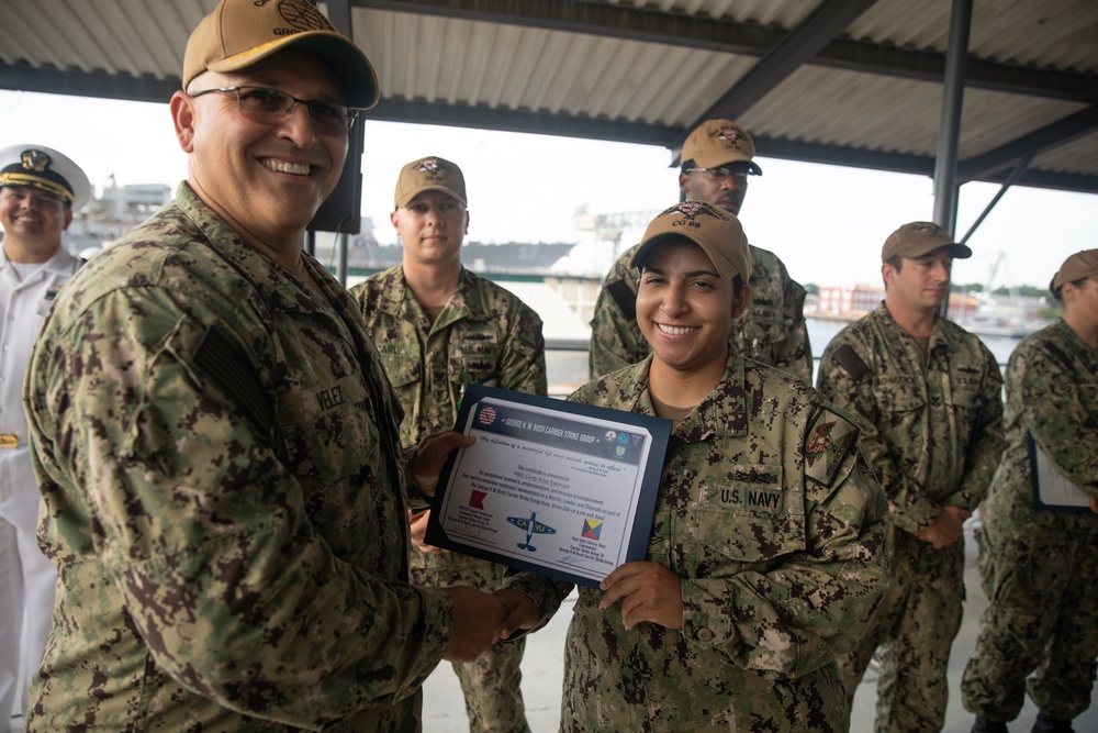 USS Vicksburg Admiral Visit