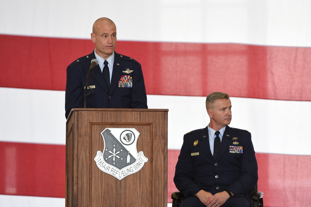 Ford speaks at Change of Command ceremony