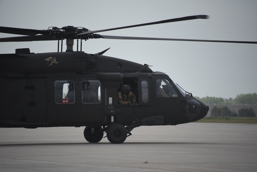 Distinguished Guests Arrive at Change of Command Ceremony