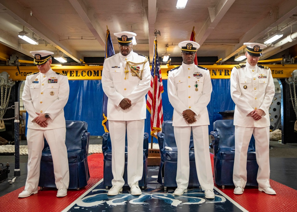 Chief Warrant Officer 2 Celebrates his Commissioning Ceremony