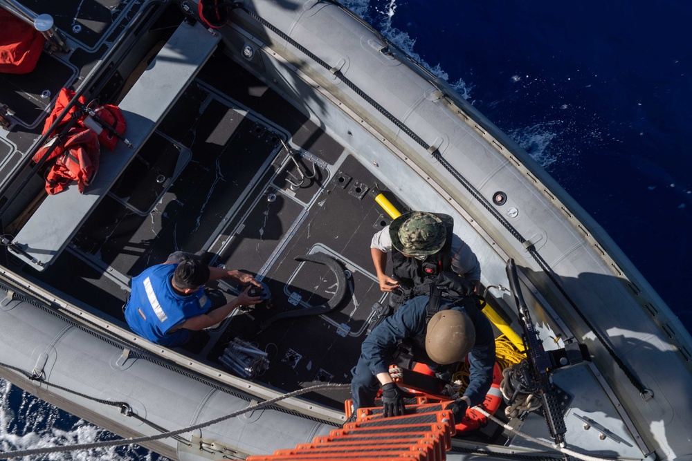 Visit, Board, Search, and Seizure Training Evolution aboard USS New Orleans and USS Miguel Keith August 7, 2022