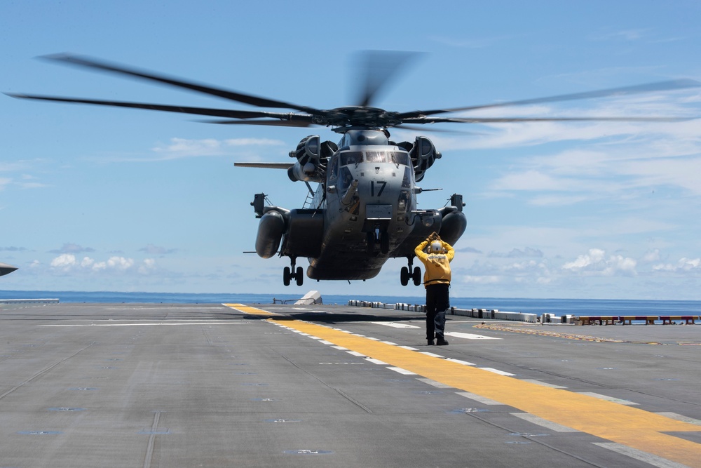 CH-53 and UH-1Y Flight Ops