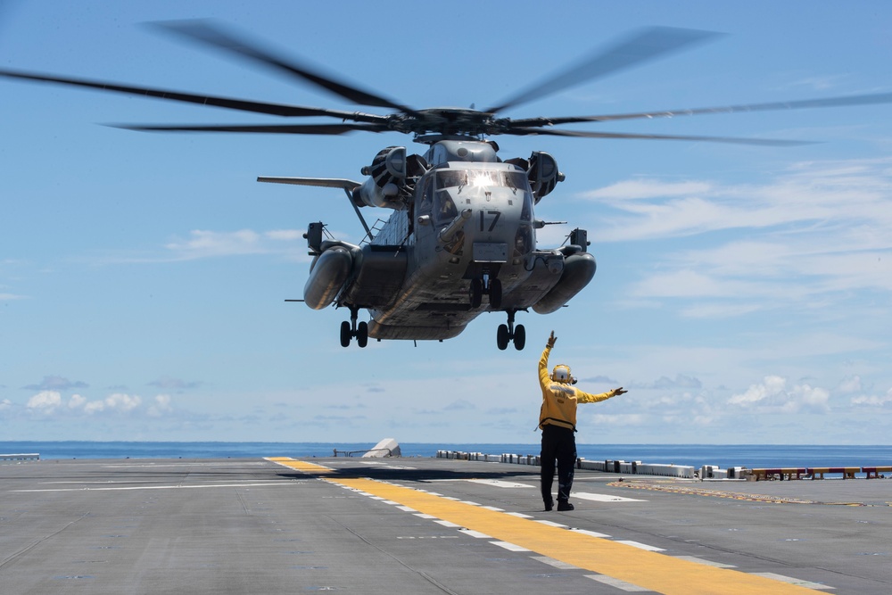 CH-53 and UH-1Y Flight Ops